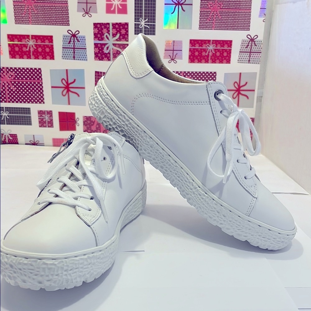 NEW Hartjes Women Phil Side Zip Oxfords White Women's Sneakers